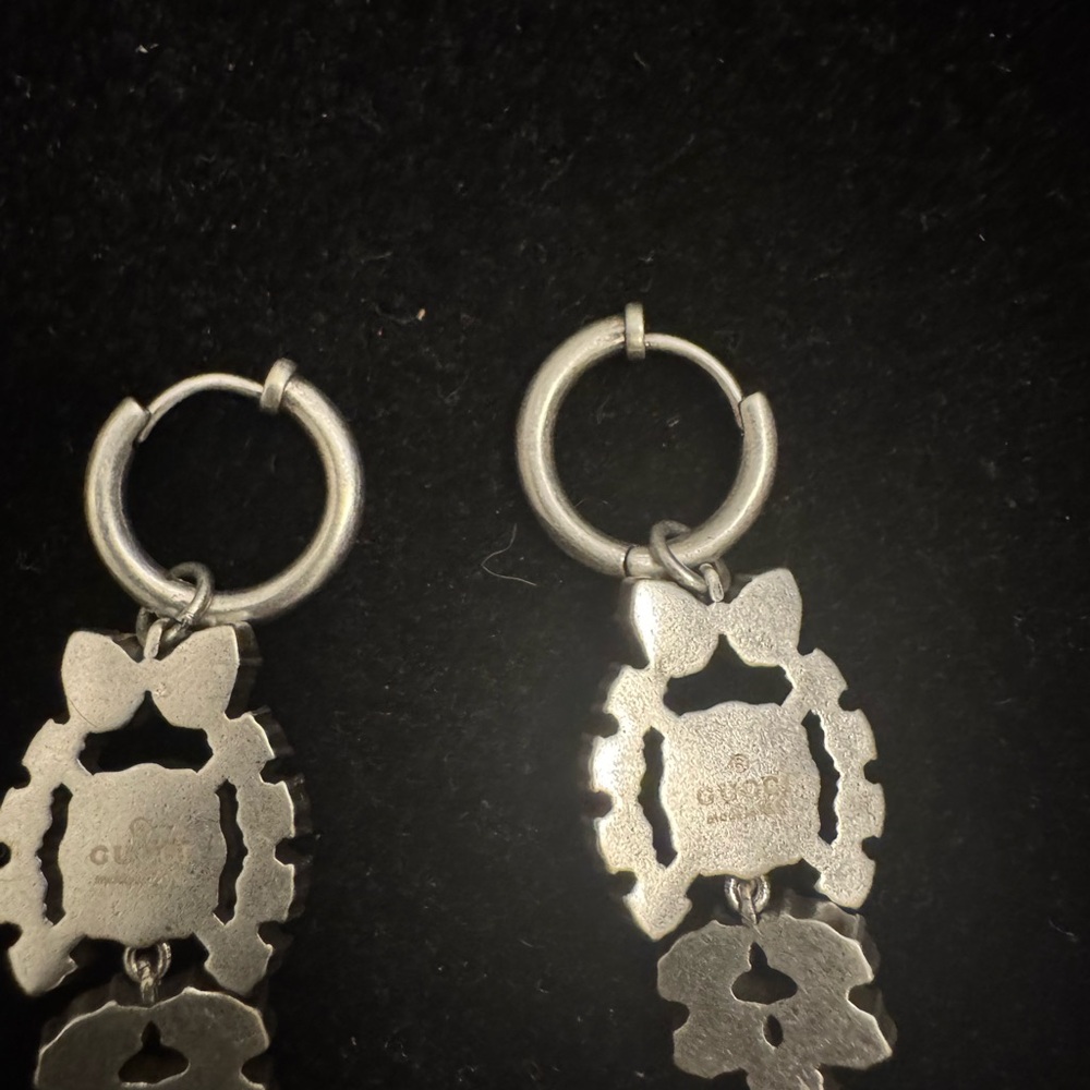 Gucci GG Emerald Elegant Silver and Green Drop Earrings - Picture 2 of 5
